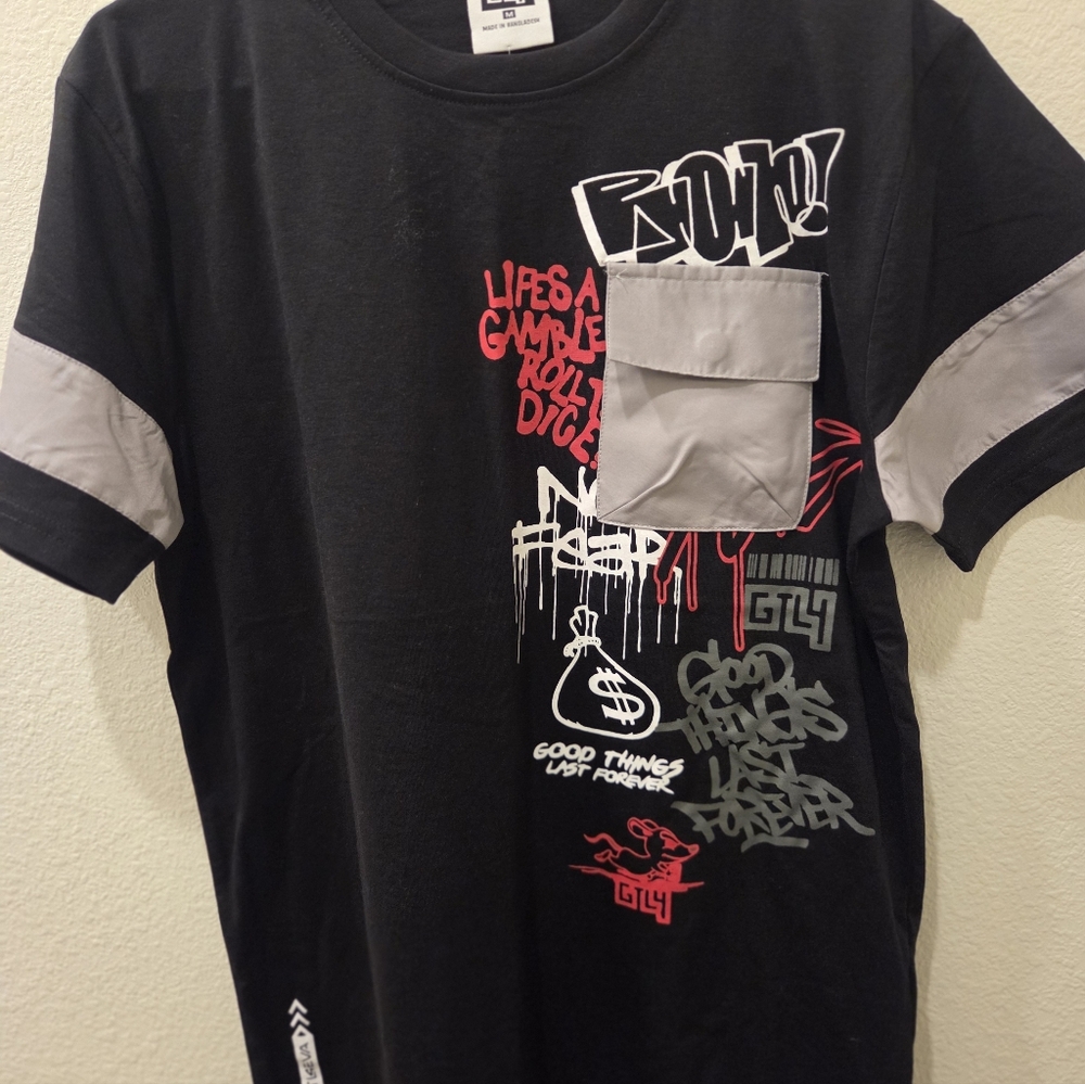 Trendy Black Graphic Tee with Pocket